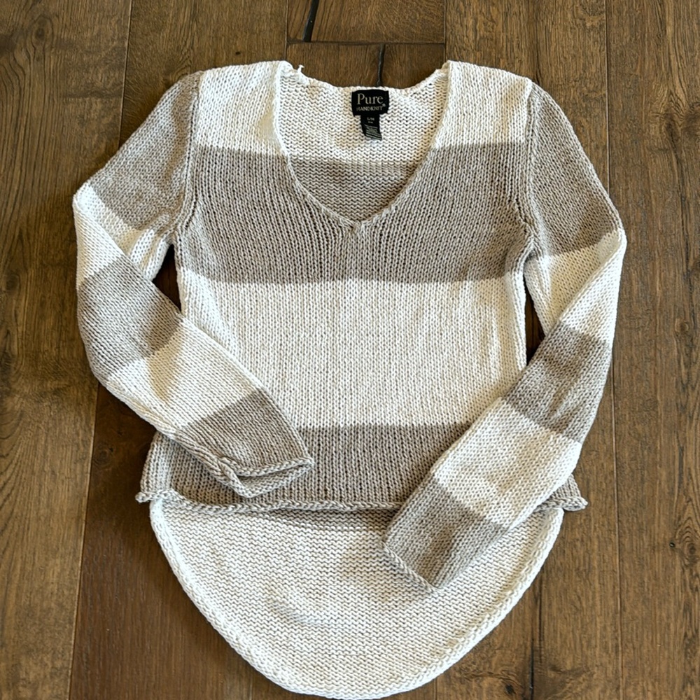 PURE handknit V-neck cotton blend striped sweater - size S/M